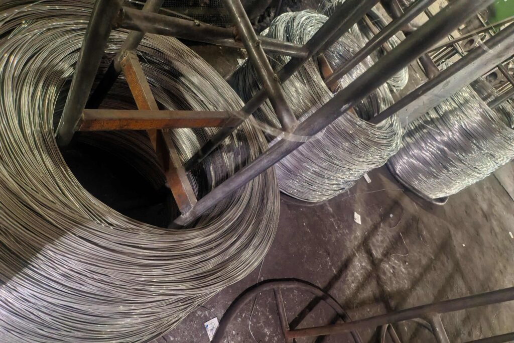 201 stainless steel wire rod raw material 5.5mm diameter coil feeding into drawing machine