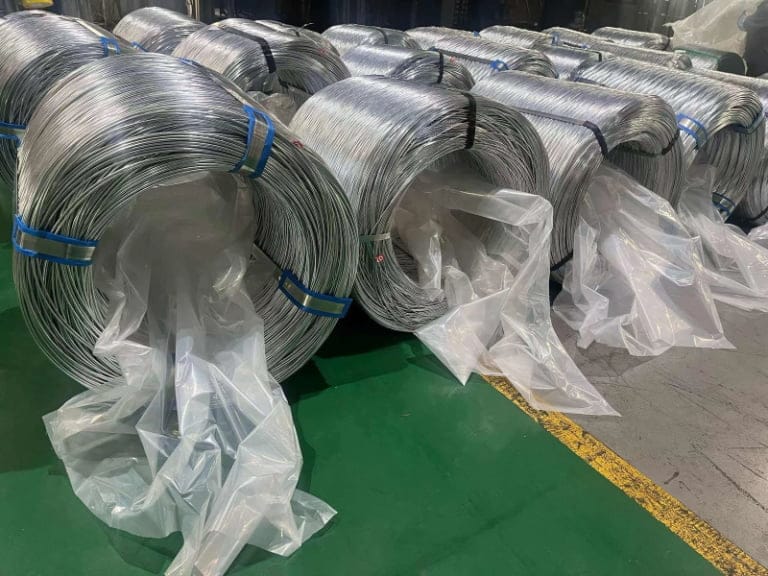 galvanized iron wire hot-dipped zinc coating bright silver finish factory direct wholesale